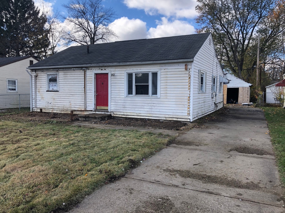 Investment Opportunity Two Bedroom Ranch House Garage Public